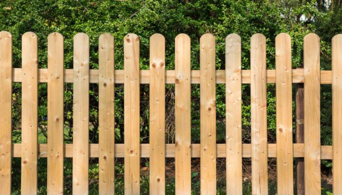 Lopende verjaringstermijn afgebroken door vervangen omheining